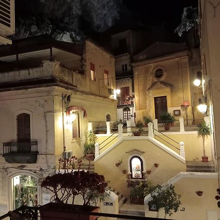 La Locanda เชฟาลู ภายนอก รูปภาพ