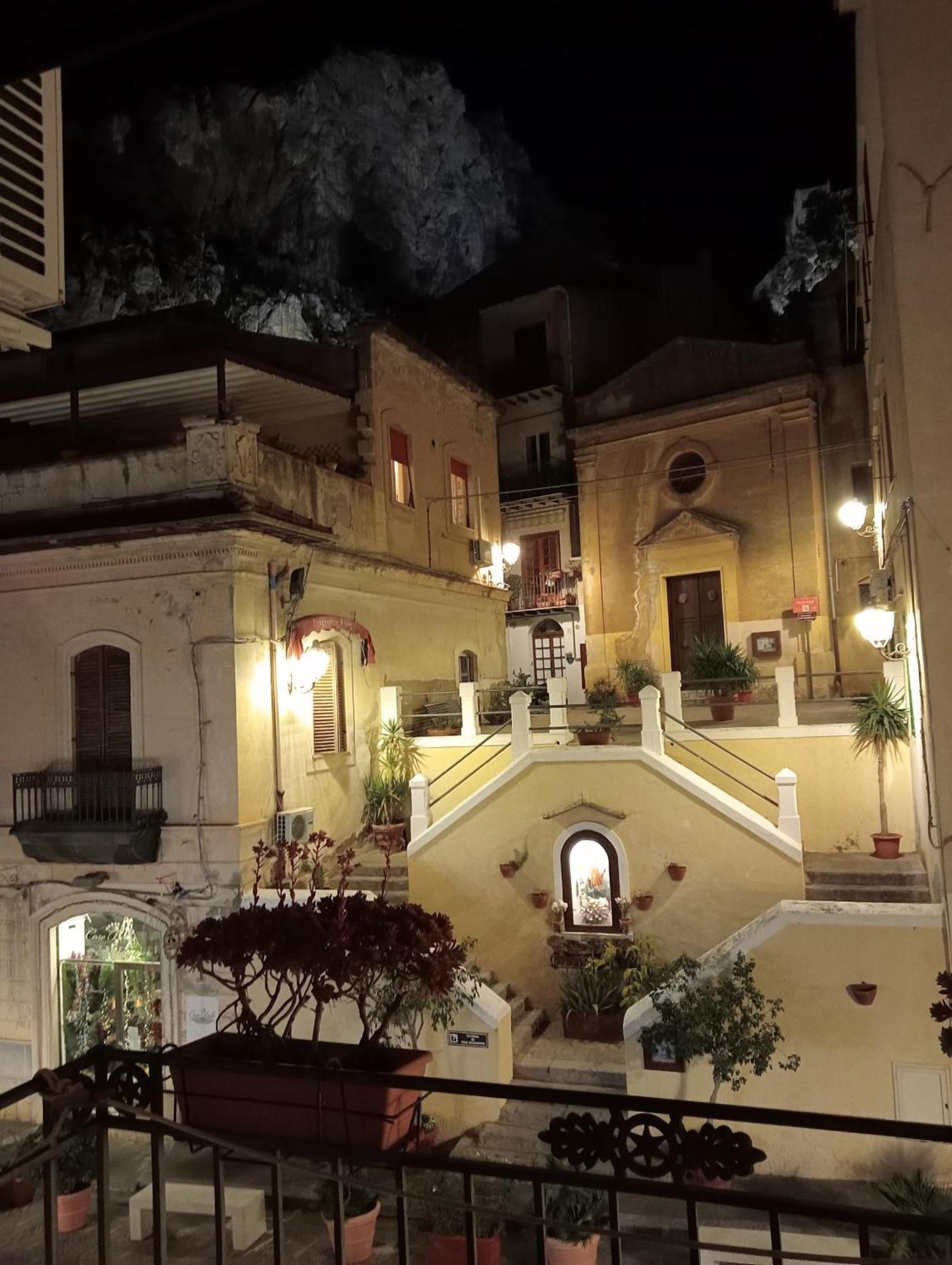 La Locanda เชฟาลู ภายนอก รูปภาพ
